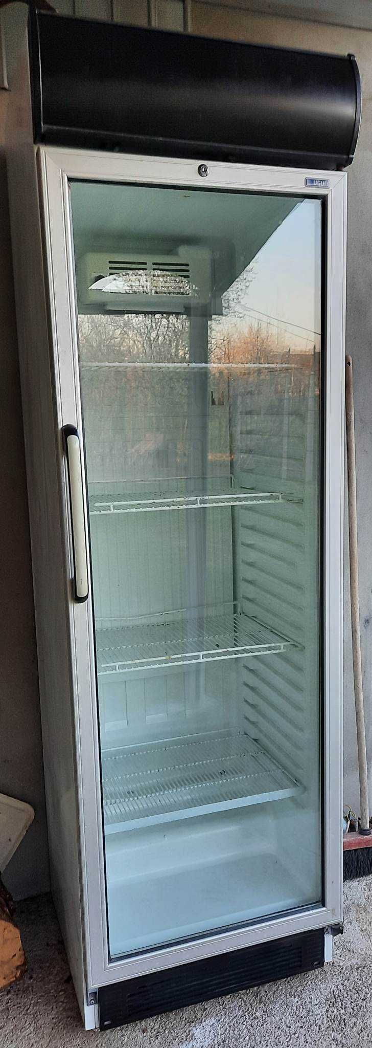 Vand vitrina frigorifica pentru racoritoare Ugur
