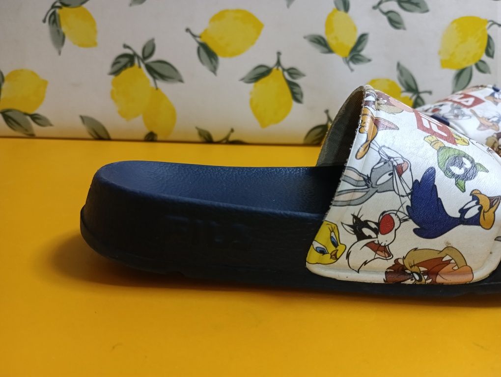 Fila чехли N 32 - 13 лв