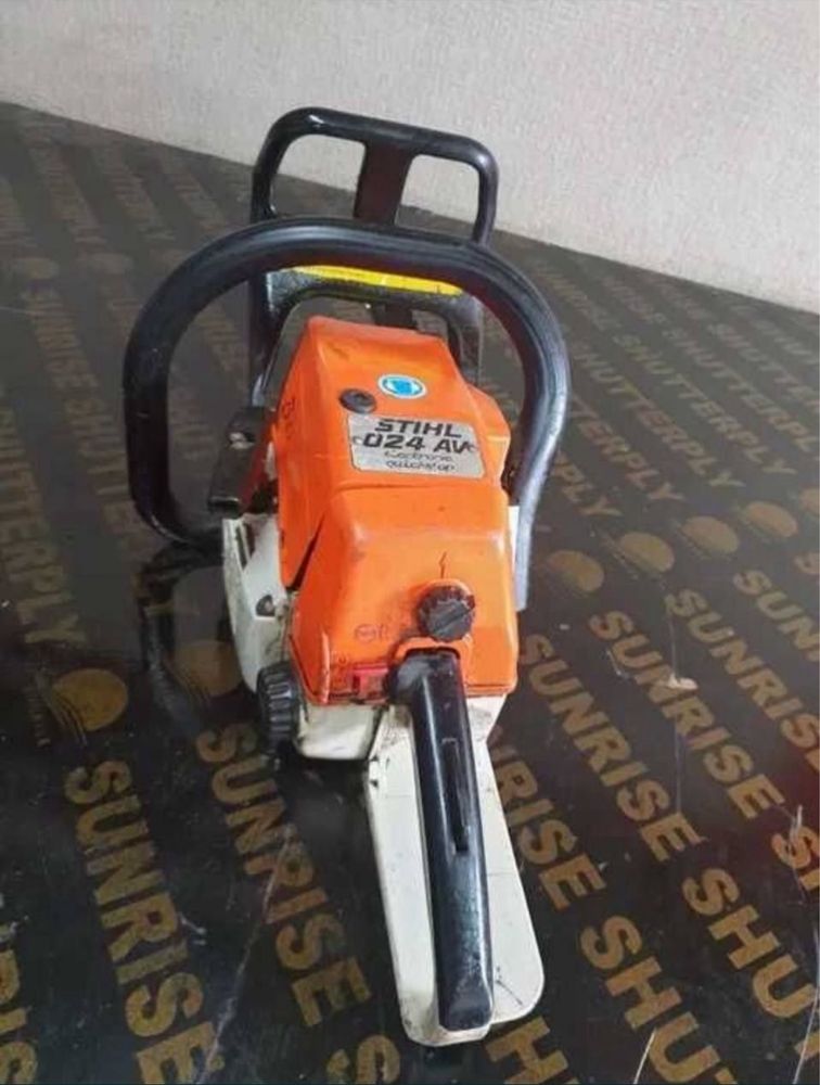Моторен трион Щил бензИНОПИЛ  STIHL 024AV