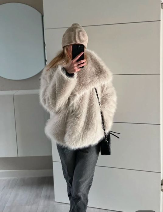 Палто бежово нов