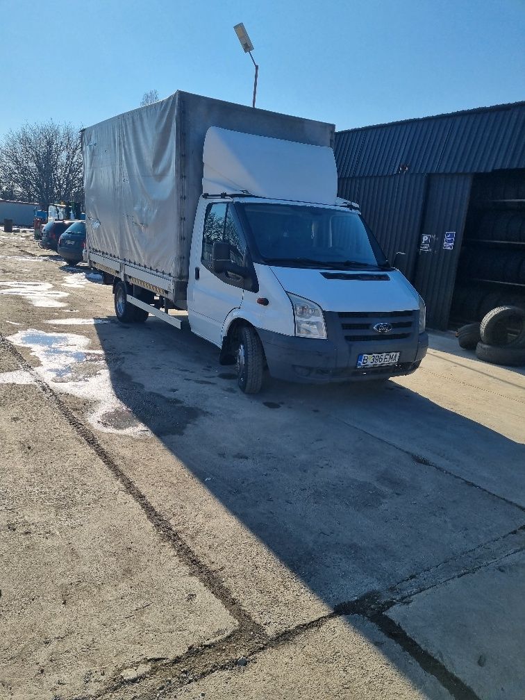 Închirieri dube, cu sau fără sofer