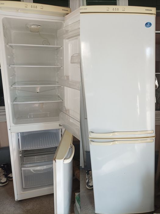 Продается холодильник Samsung