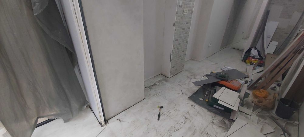 Поставяне на ламинат, сглобяване на мебели.