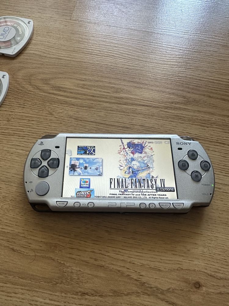 Psp 2004- editie limitata final fantasy modat