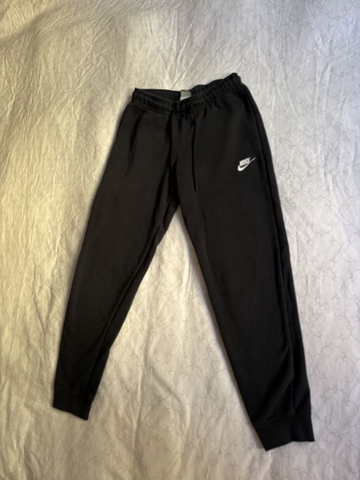 pantaloni de trening nike