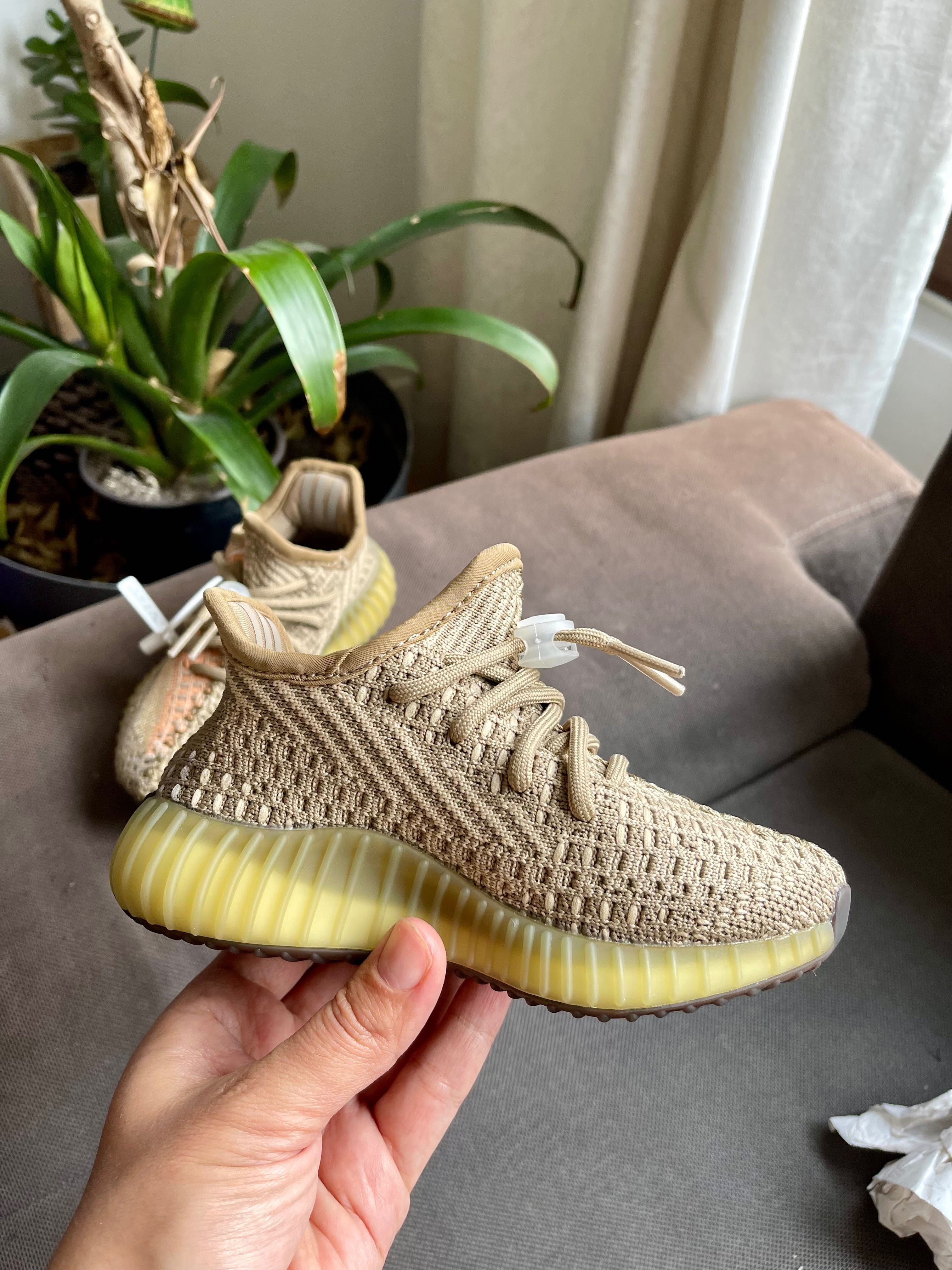 Adidas Yeezy  350 размери 26,28,30,32