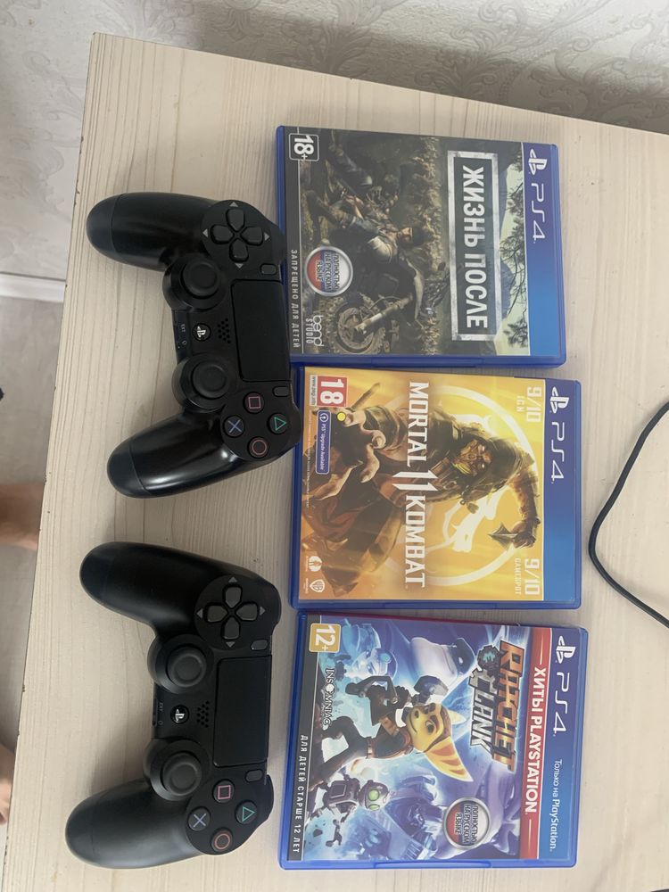 Ps 4 slim 1 tb почти новая