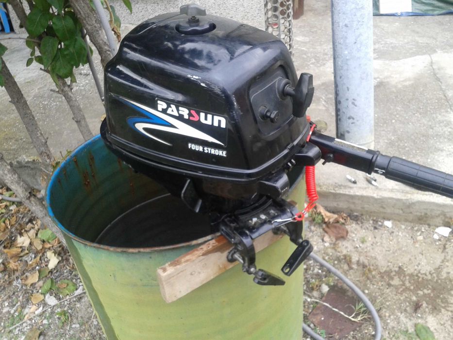Извънбордов двигател Парсун 2,6 четиритактов
