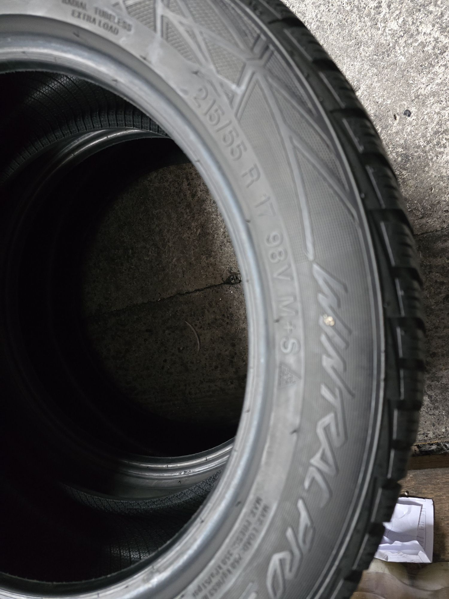 Vredstein 215/55 R17 98V MS iarnă