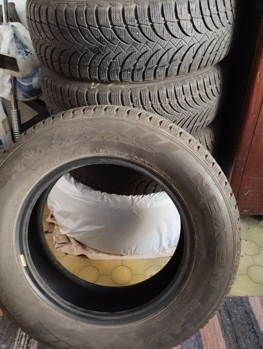 Зимни гуми NEXEN - 215/65/16