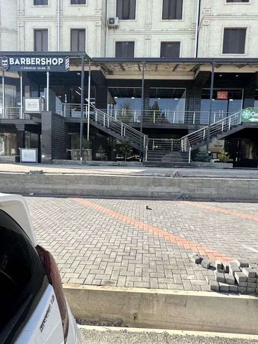 Magazin arendaga beriladi manzil xaladilnik perekrostka yangi dom