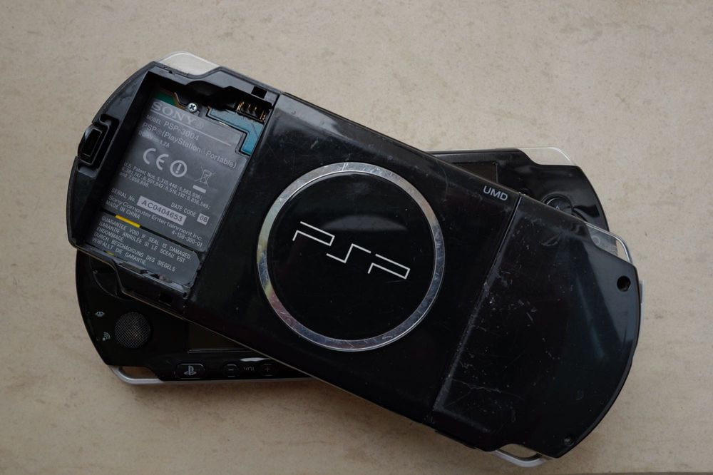 Consola PSP 3004 doua bucati playstation sony