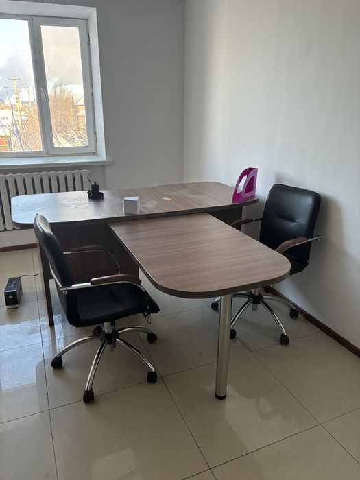 Распродаю офисную мебель