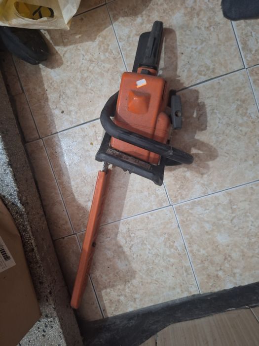 Моторен трион STIHL MS180