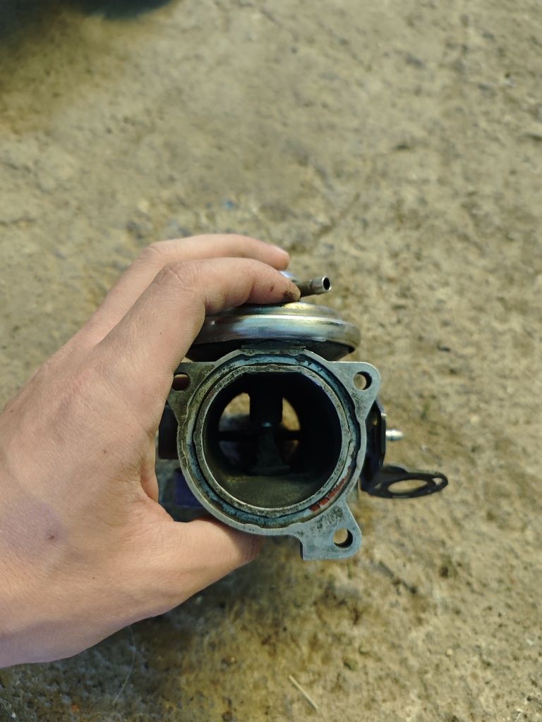 Vând egr golf 4.