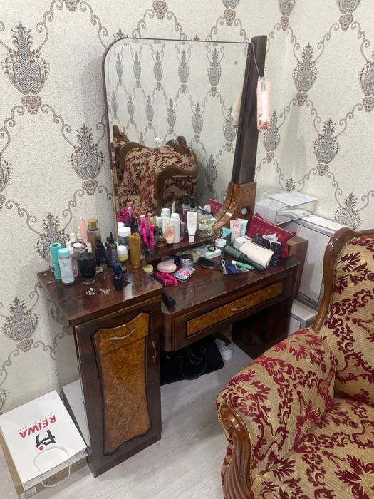 B/U mebella sotiladi