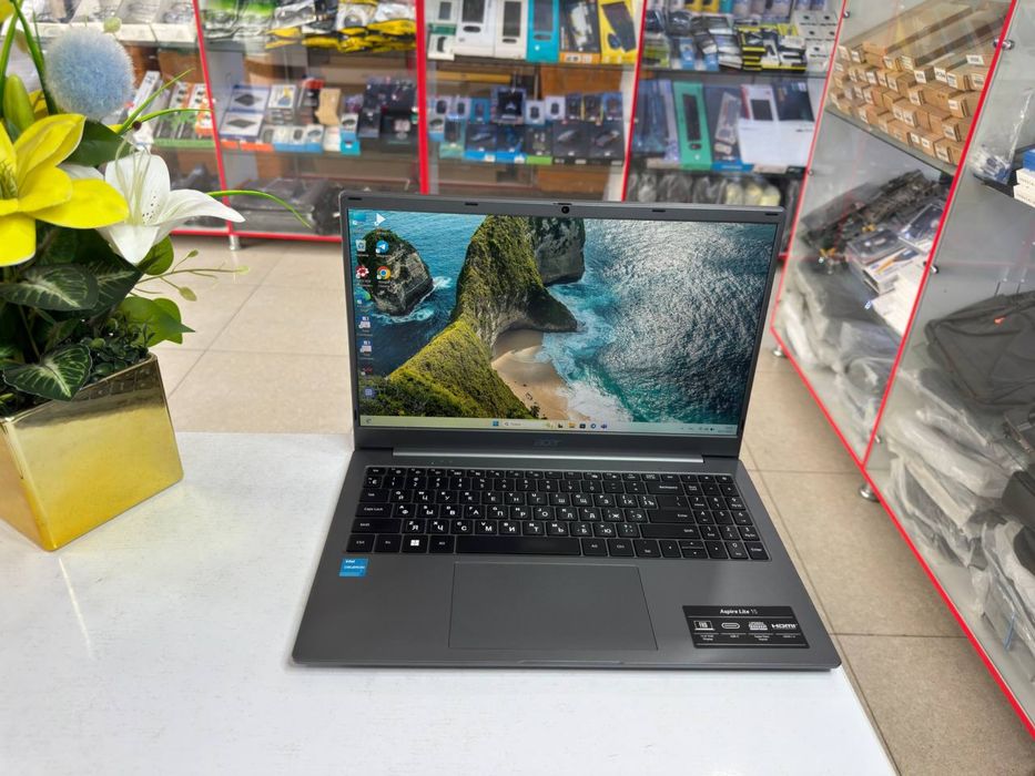 Acer 8/256gb holati choʻtkisidan