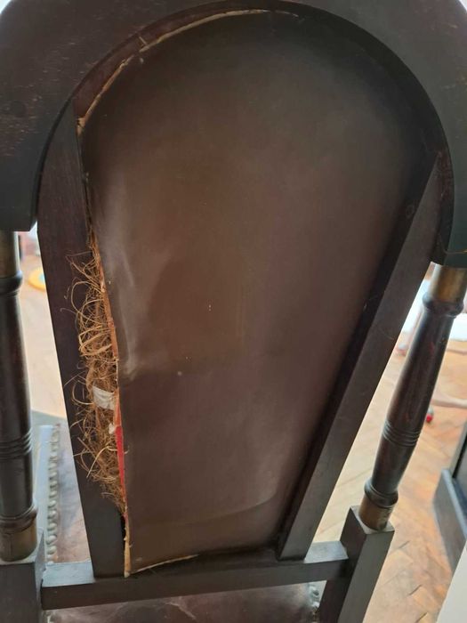 Високи стари дървени столове, за реставрация, 7 броя