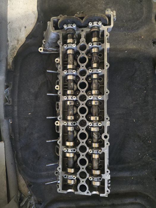 Цилиндрова глава М57 3.5д