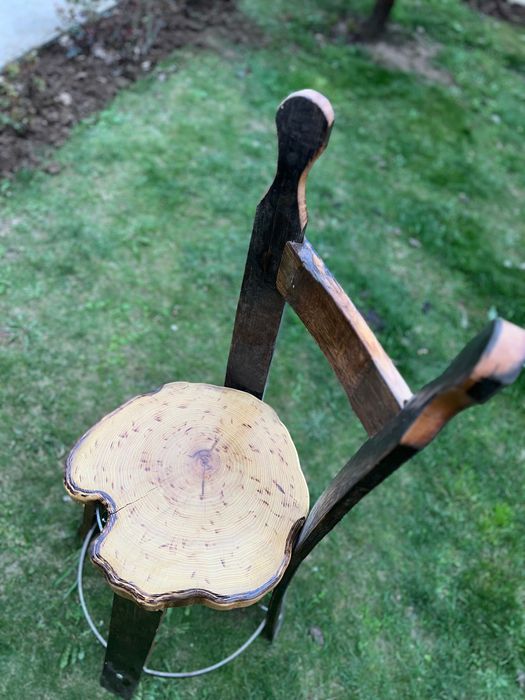 Scaune din lemn masiv – accent autentic pentru curte/casa ta!