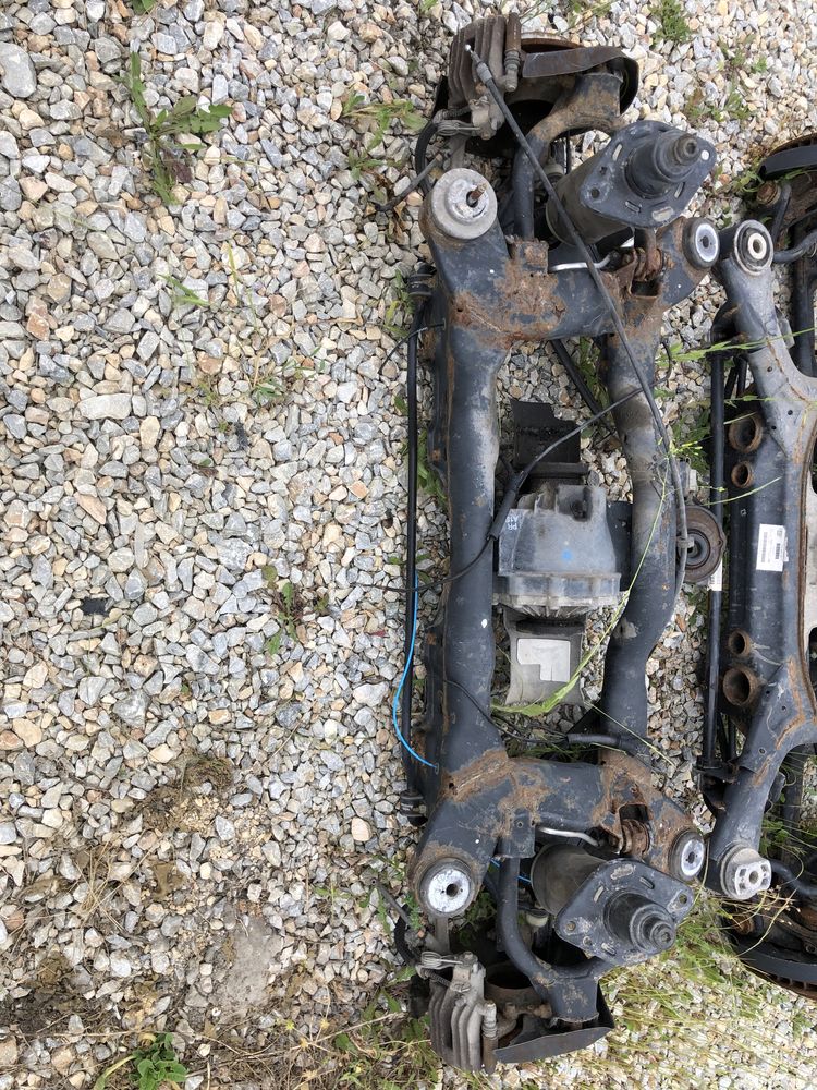 Заден мост и задна врата за VW TOUAREG 2002-2010