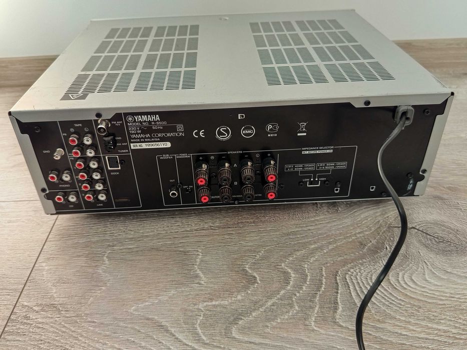 Стерео ресивър Yamaha R-S500
