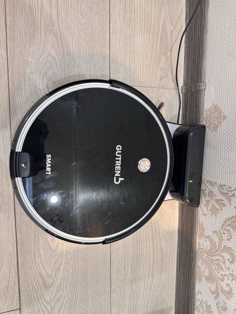 Продам робот пылесос Gutrend Smart 300