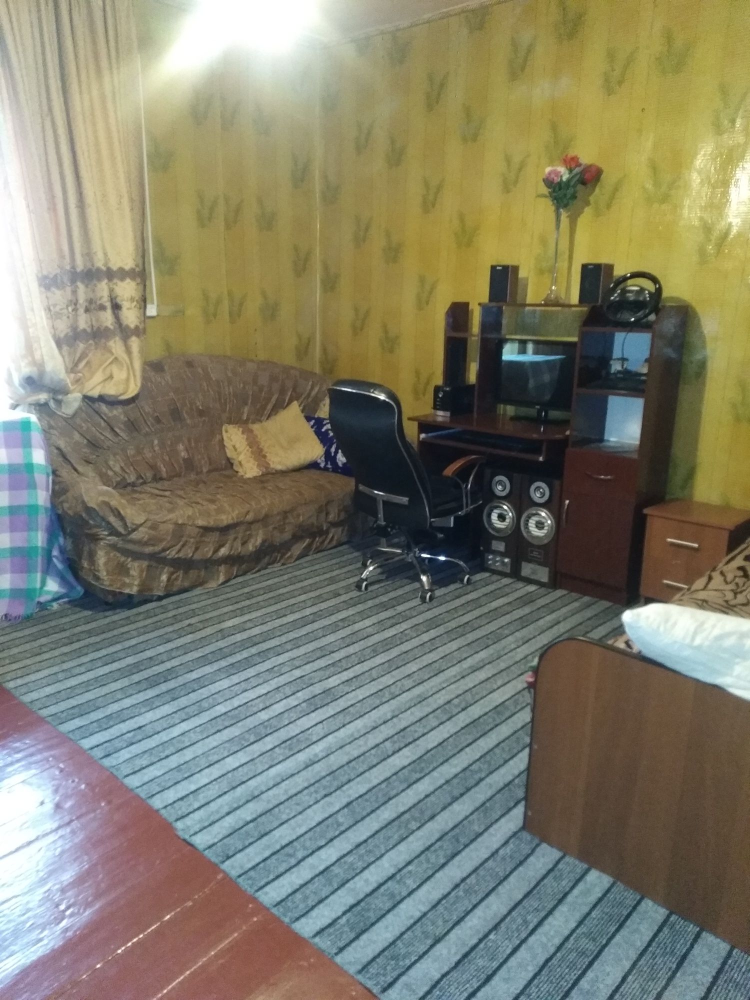 Продаётся дом с большим участком