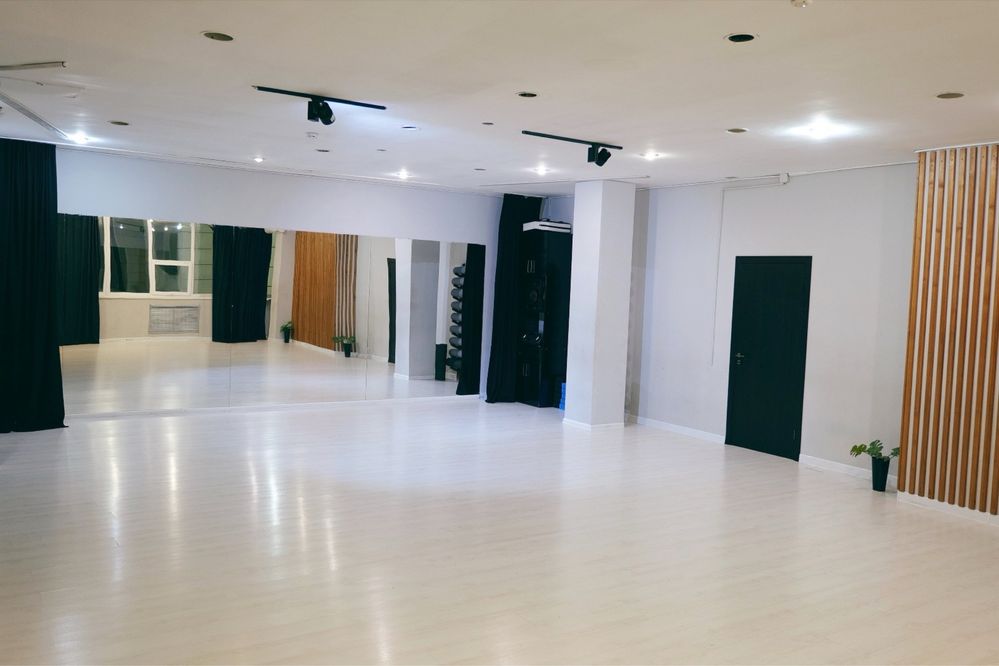 Аренда танцевального зала / для тренингов, семинаров, йоги, фитнеса