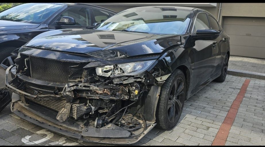Honda Civic 2017 avariata