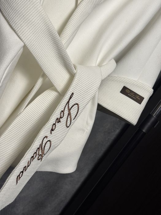 Palton Loro Piana Dama