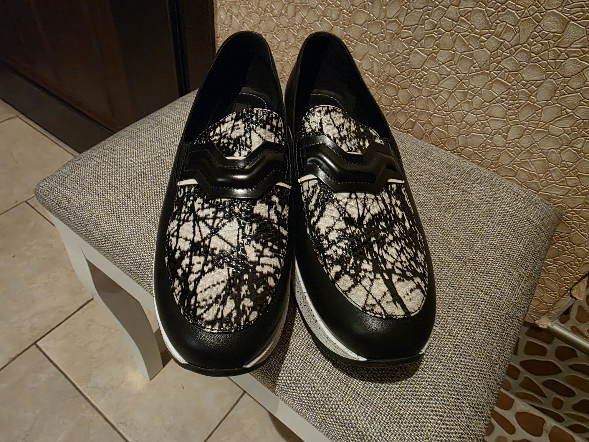 Gaudi, Steve Madden, CB обувки