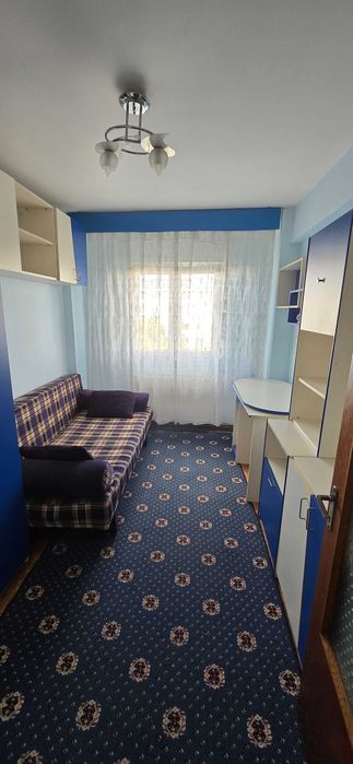 Inchiriez apartament 3 camere , zona Malu Rosu