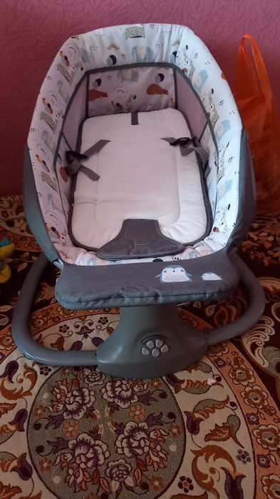 Продам Шезлонг качалку