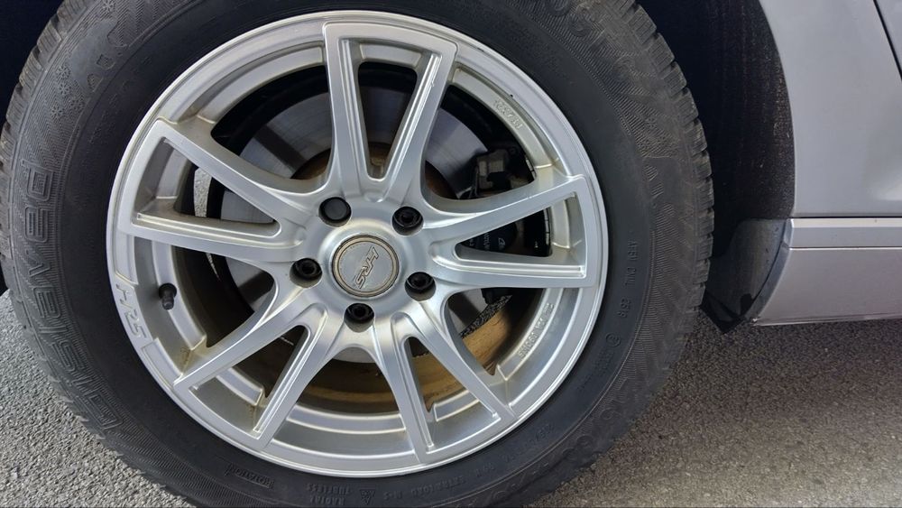 Зимни гуми с джанти HRS 215/60 R16 – комплект 4 броя