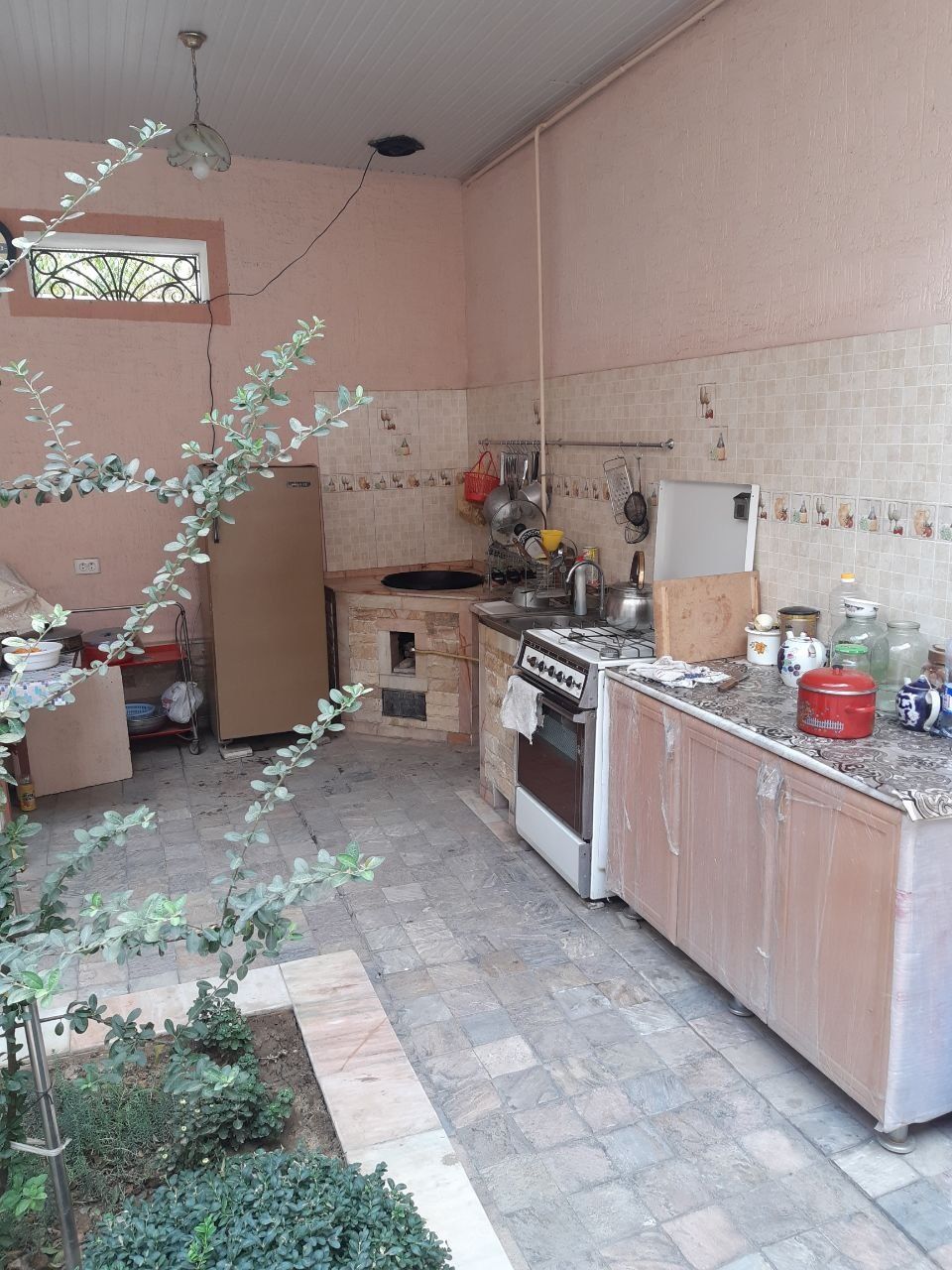 Ц-5, коттедж, 3 сотки, можно под строительство 2-х коттеджей