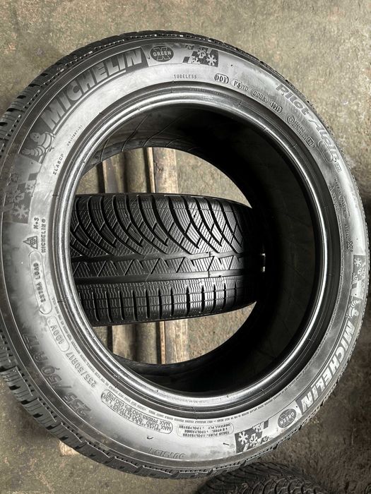 2 Anvelope Iarna 235/50 R17 100V MICHELIN Pilot Alpin 4