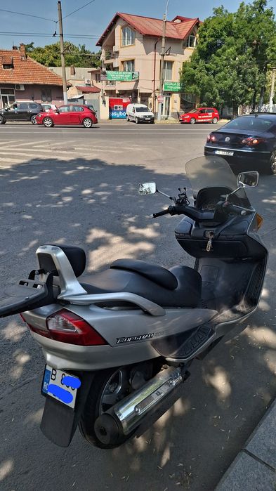 Suzuki Burgman 250