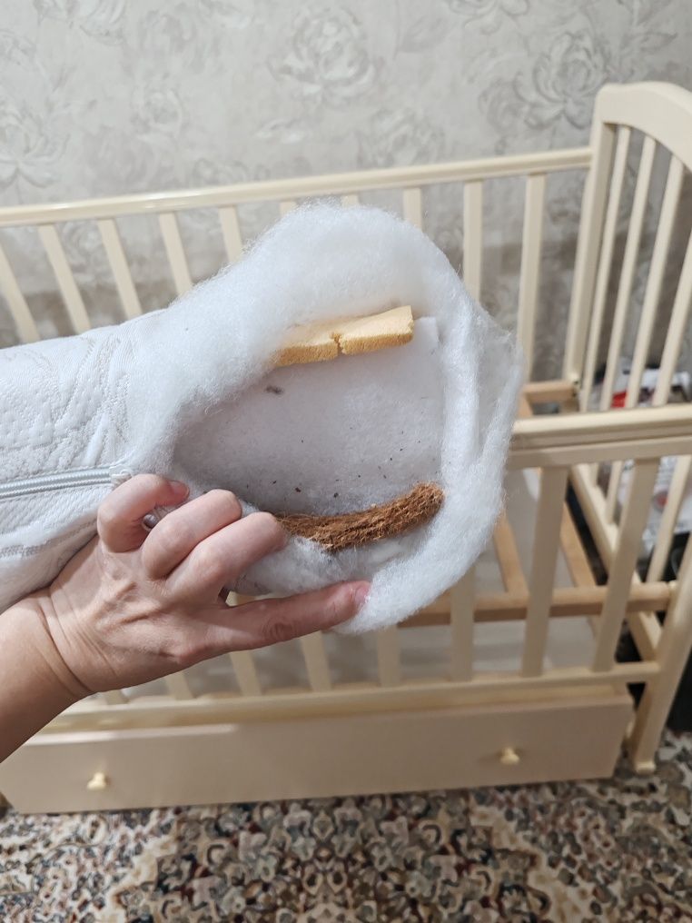 Продам детскую кроватку.