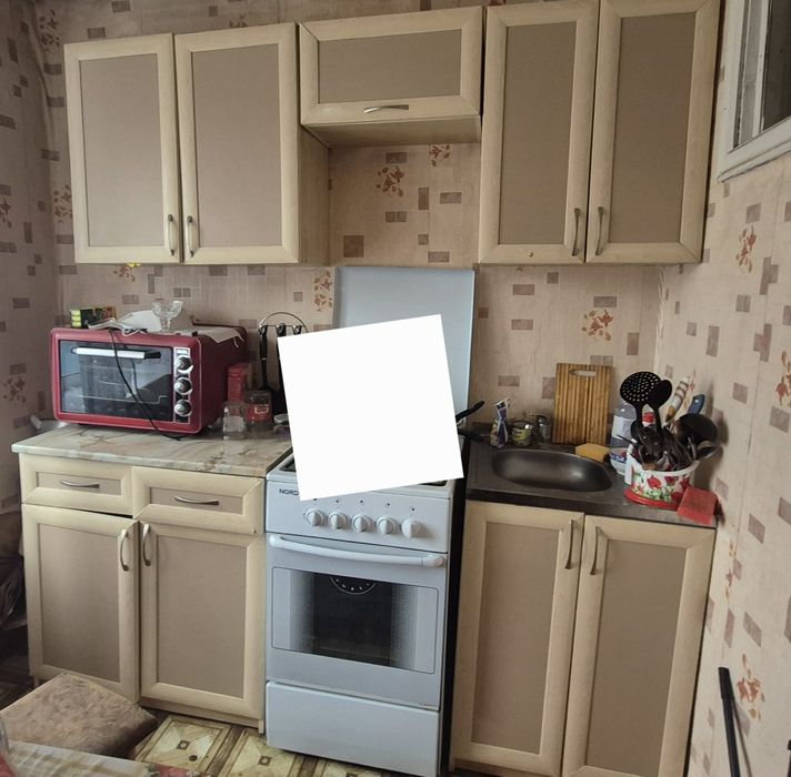Продам кухонный гарнитур недорого