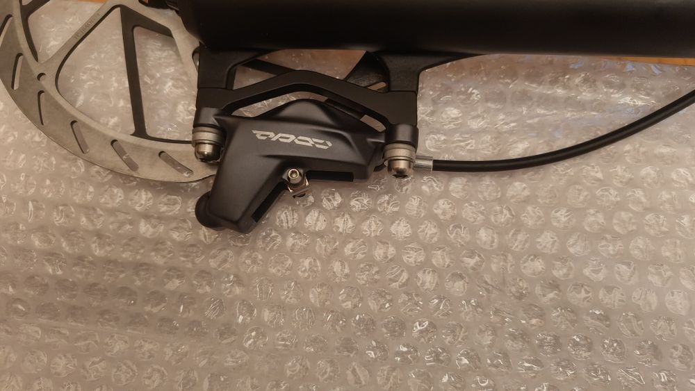 Спирачи комплект SRAM Code Stealth Bronze и предна DB8 - Нови