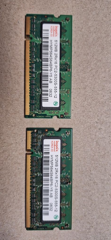 2бр. Hynix 512 MB DDR2 RAM 533 MHz