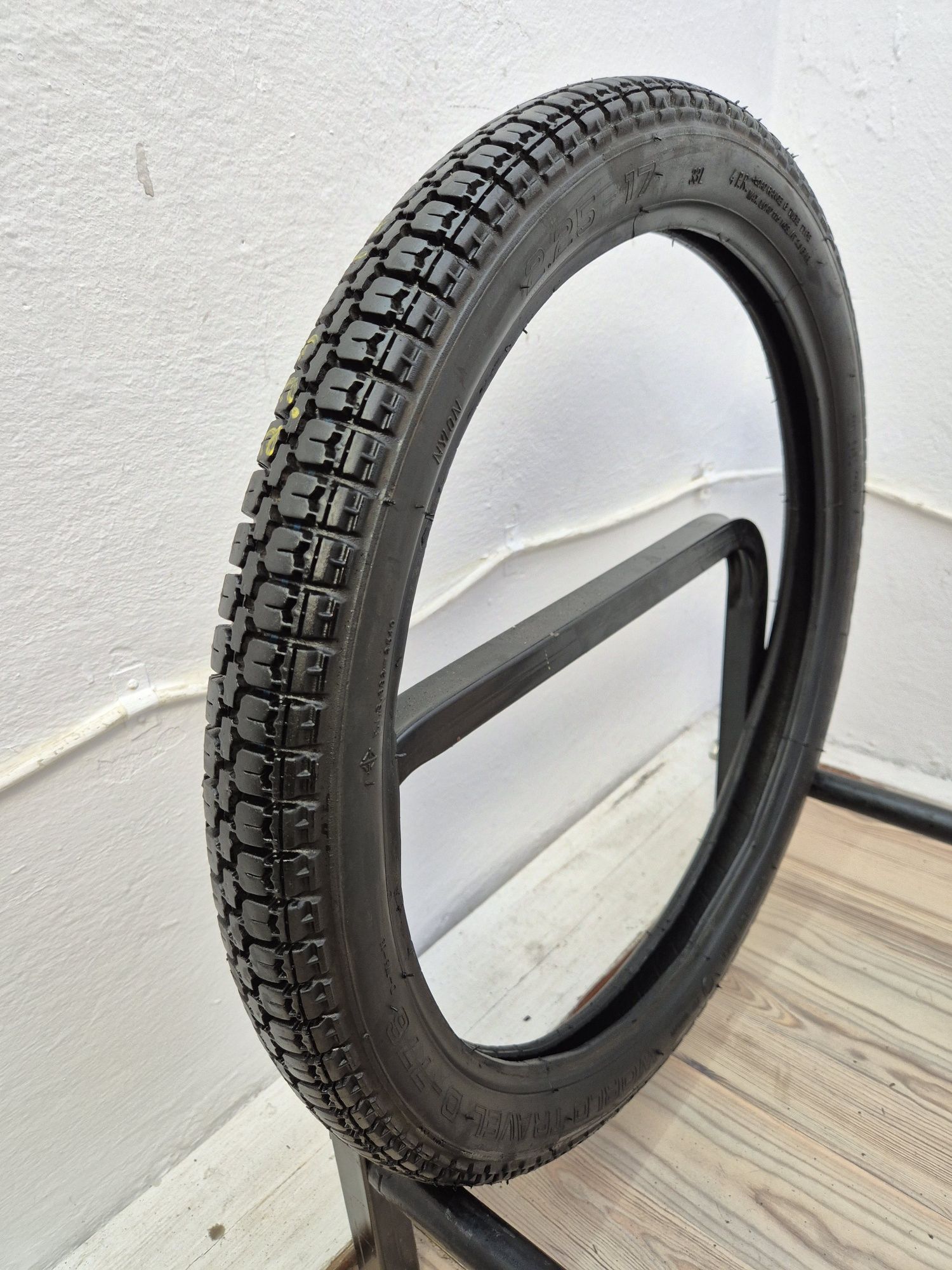 Anvelopa moto 2.25 17 Deestone world travel  d 776
