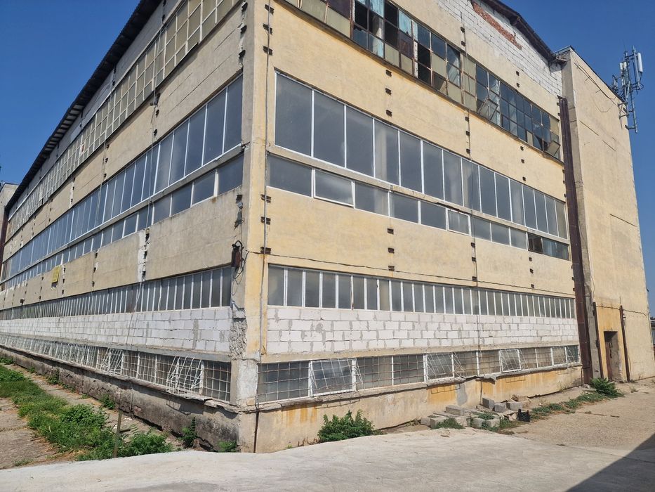 Inchiriez/ vand/schimb Depozit, sediu firma