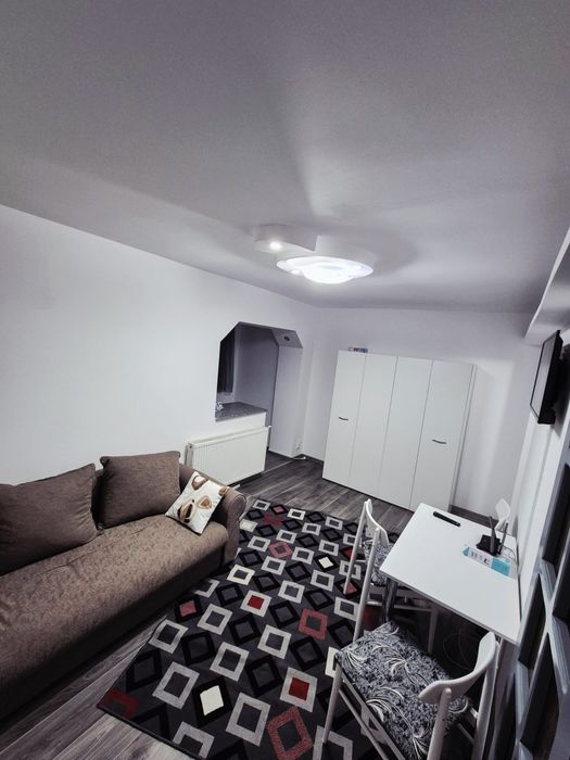 Garsoniera de inchiriat