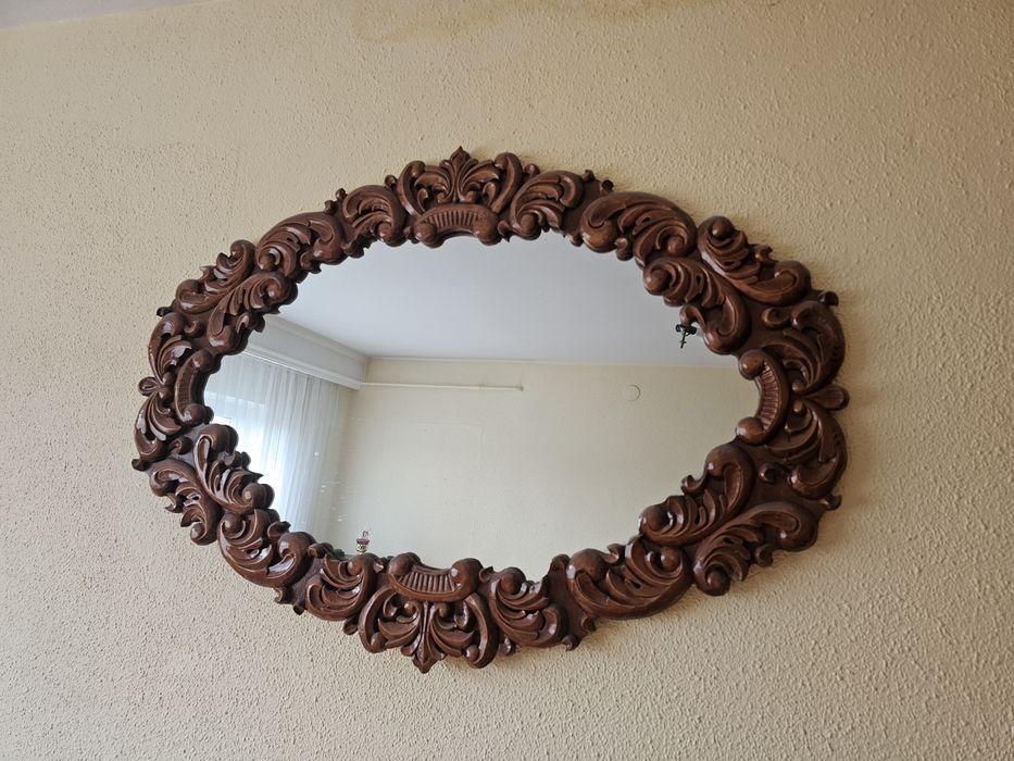 Oglinda sculptata manual, sculptura deosebita, oglida rama lemn