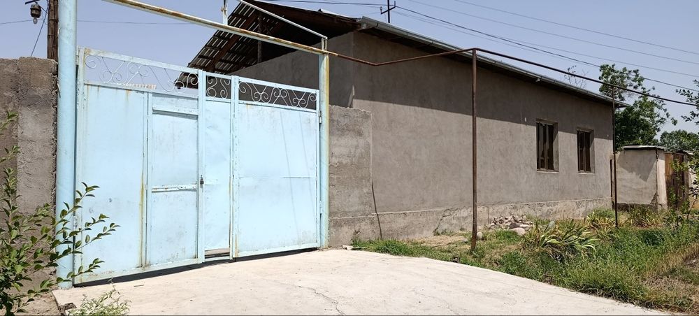 Zudlik bilan uy sotiladi