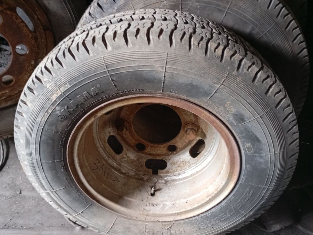 Шины Кама 225/75 16с с дисками