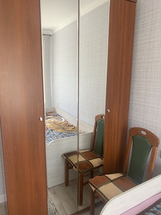 Продам спальный гарнитур