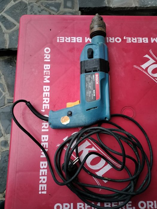 Bormașină Bosch sculă robustă